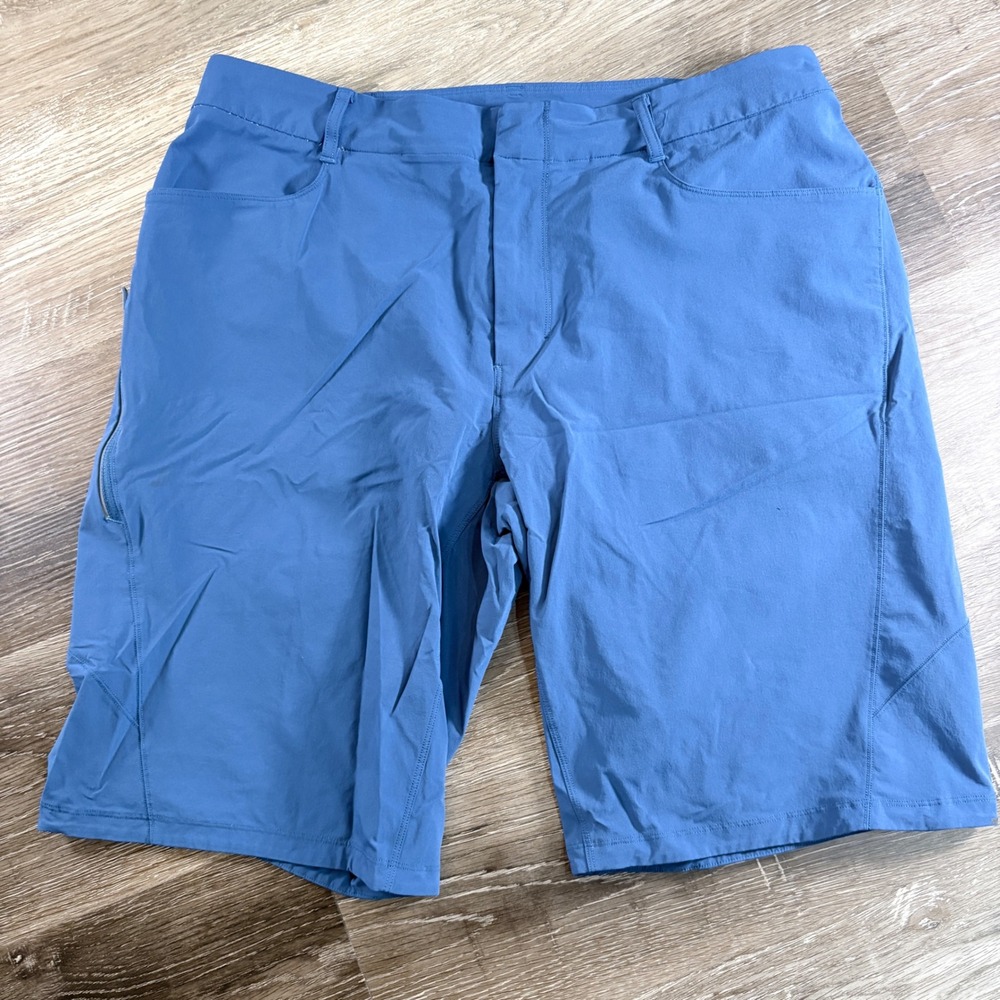 Lululemon Commission Shorts Blue Mens Size 36 Technical Pockets *READ*